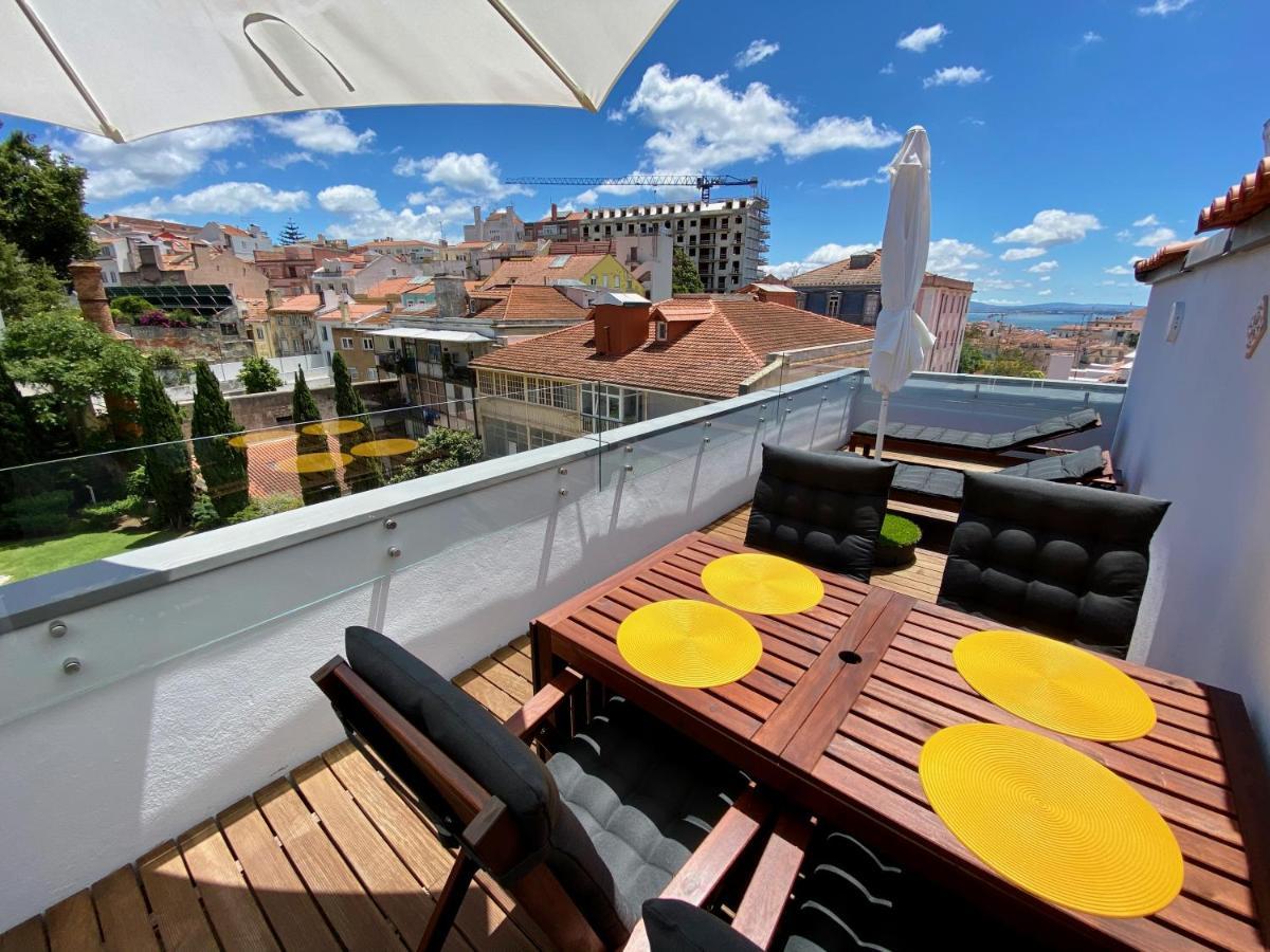 Unique By Myplaceforyou, In The Center Of With Views Over The And The Tagus River Lisboa